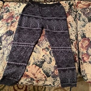 Soft and Stretchy Black Cotton Girls thick leggings; Size L